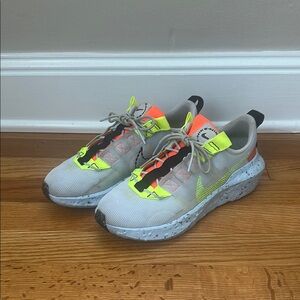 Nike women’s Sneakers - Gray and Neon